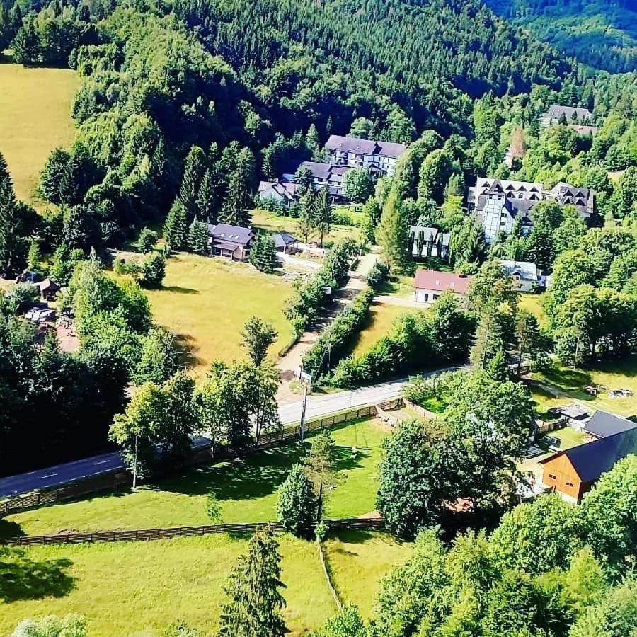 Casa Octavian Hotel Sucevita Kültér fotó