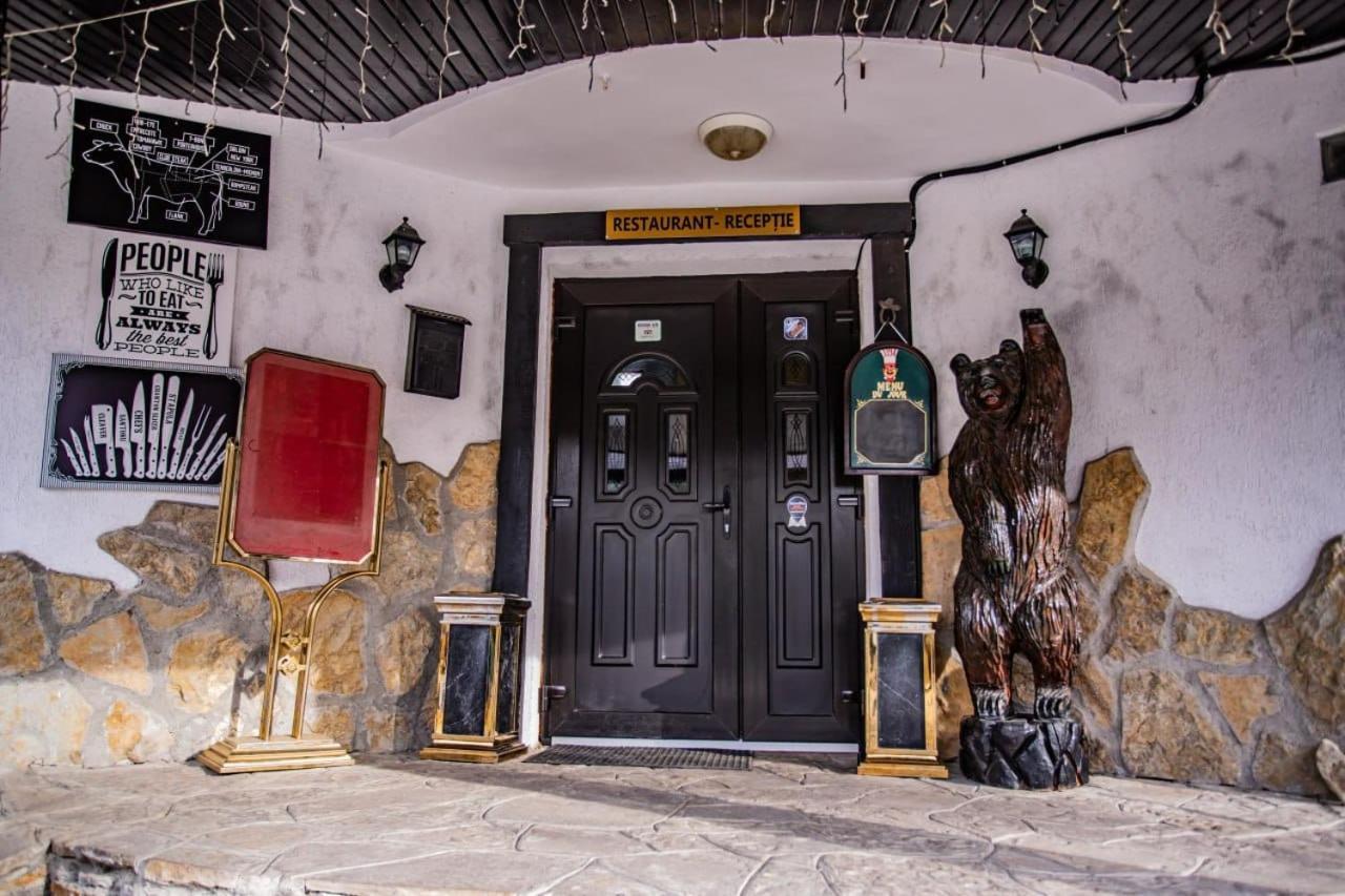 Casa Octavian Hotel Sucevita Kültér fotó