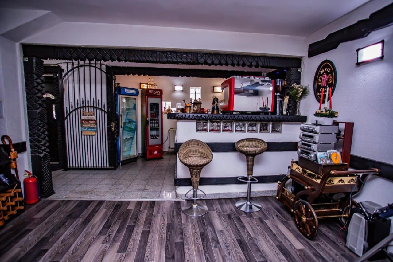 Casa Octavian Hotel Sucevita Kültér fotó