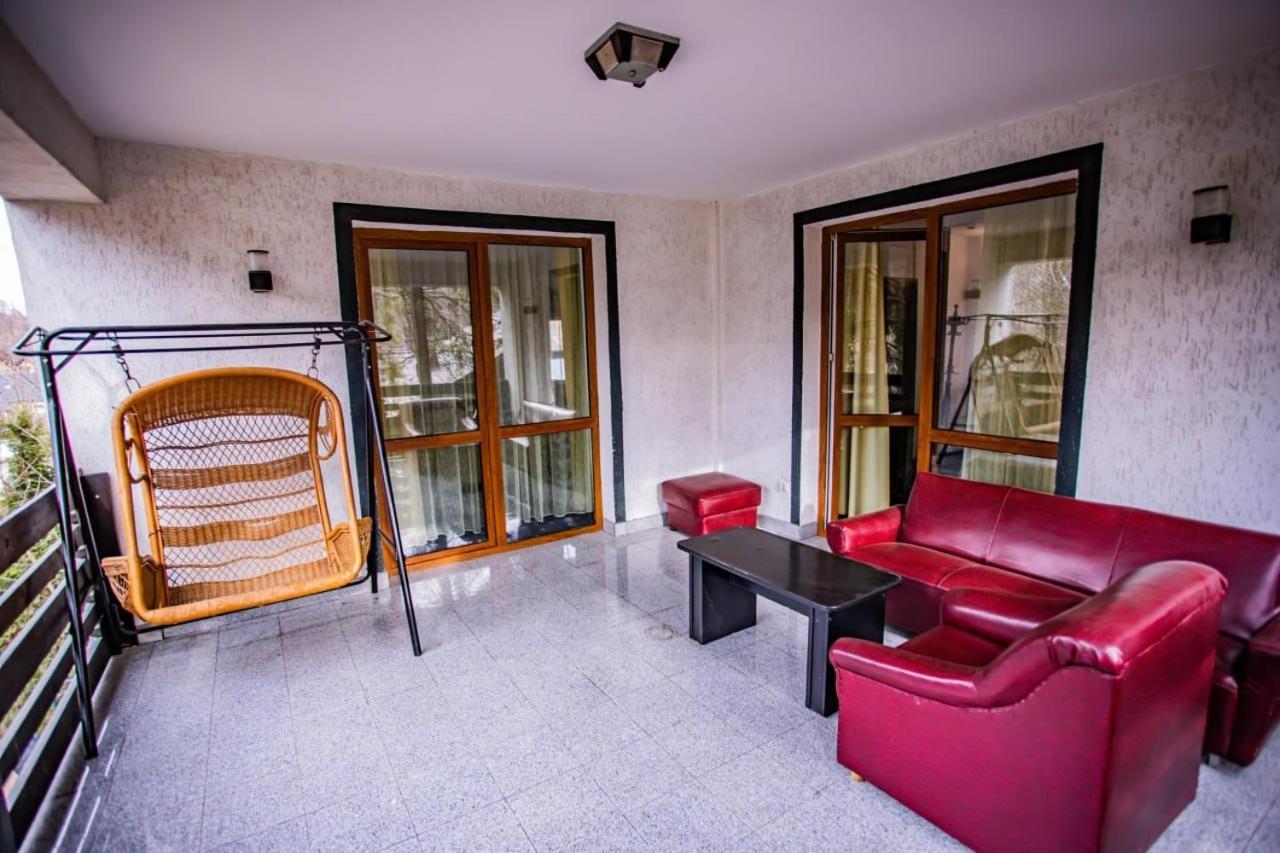 Casa Octavian Hotel Sucevita Kültér fotó