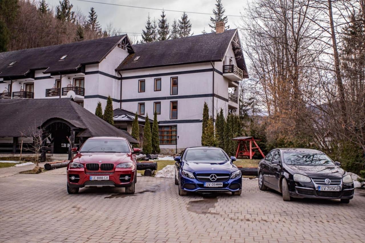 Casa Octavian Hotel Sucevita Kültér fotó